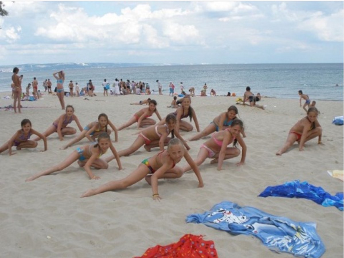 нудиские девочки на пляже
